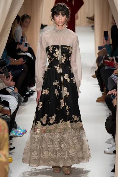 Look 35